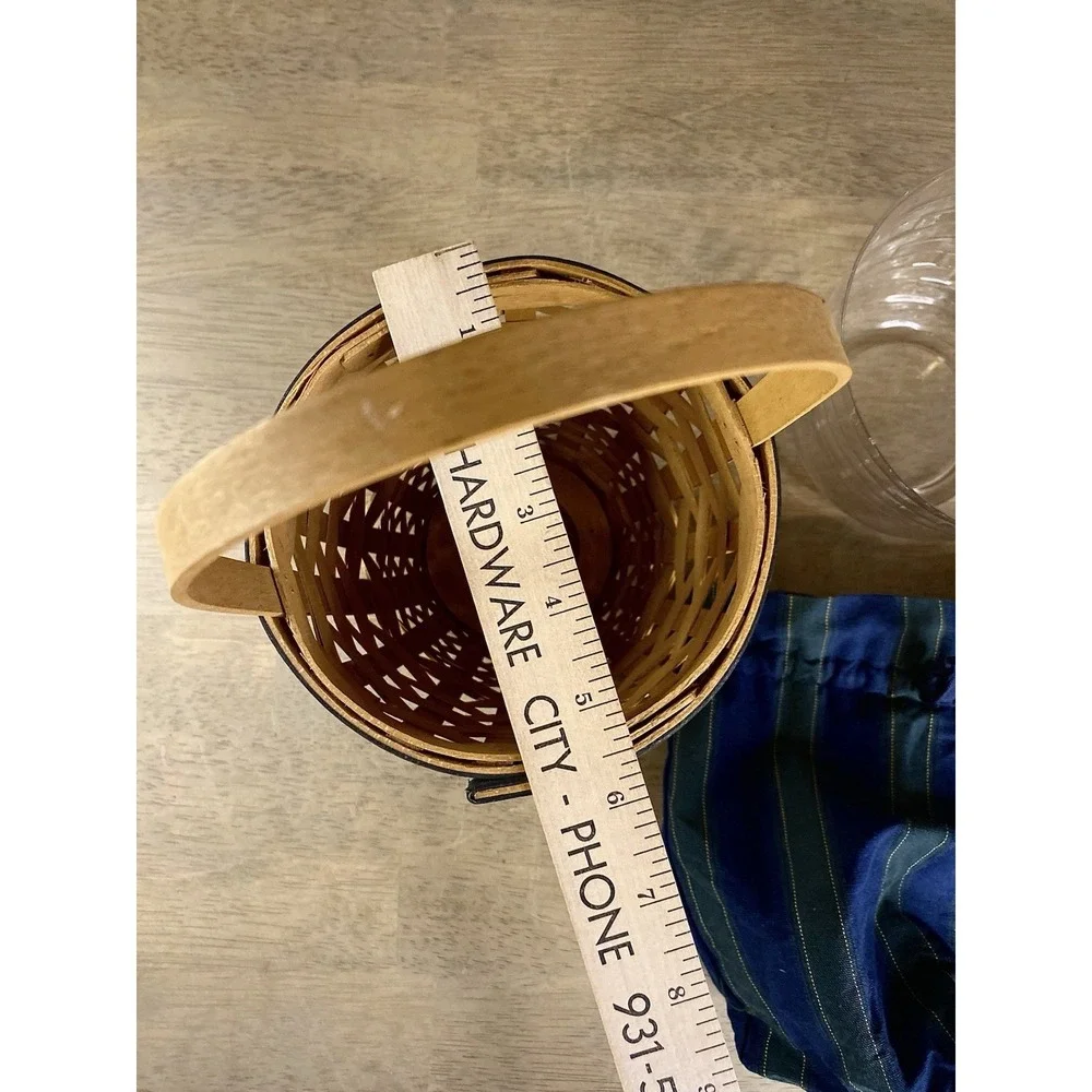 Longaberger 2004‎ Collectors Club Collectors Edition Basket, Liner & Protector